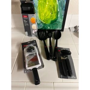 New OXO Kitchen Gadget Bundle - OneSize